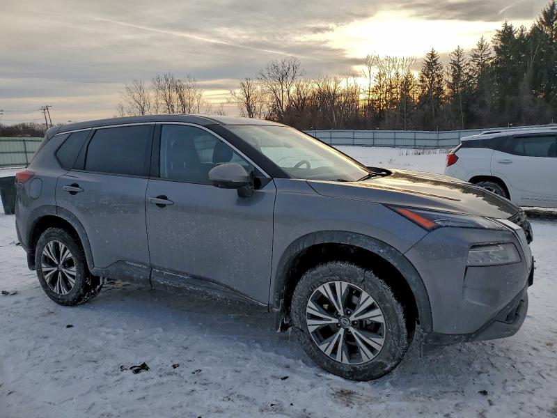 Фото 4 - NISSAN ROGUE