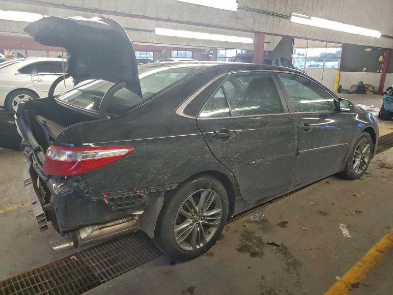 Фото 3 - TOYOTA CAMRY