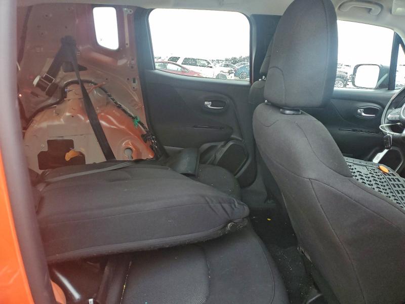 Фото 10 - JEEP RENEGADE