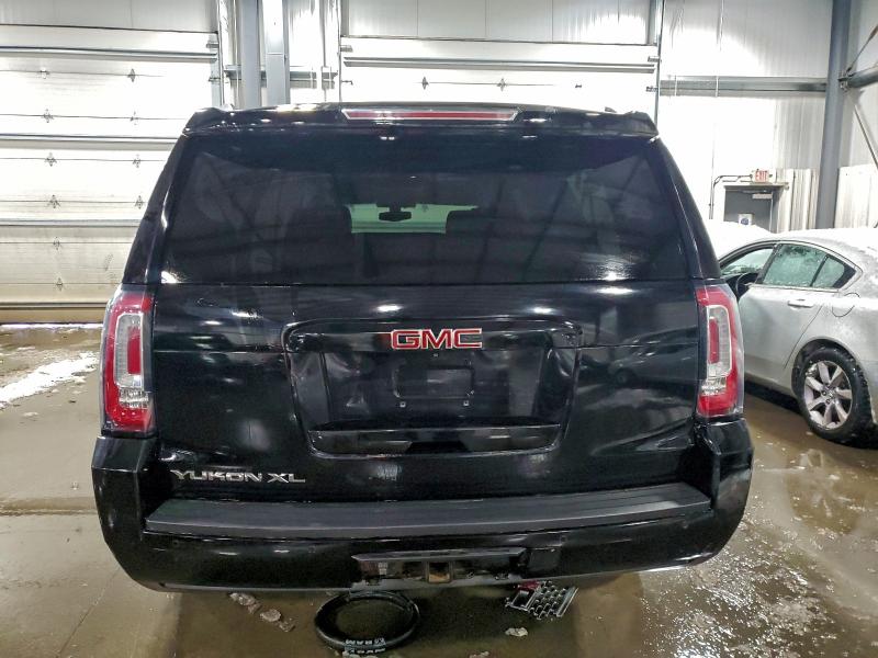 Фото 6 - GMC YUKON