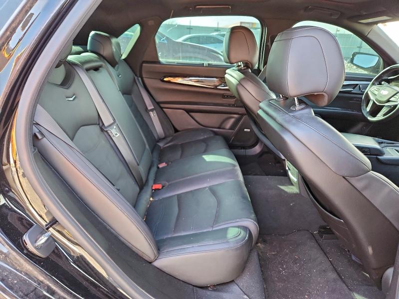 Фото 10 - CADILLAC CT6