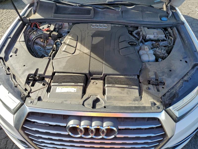 Фото 12 - AUDI Q7