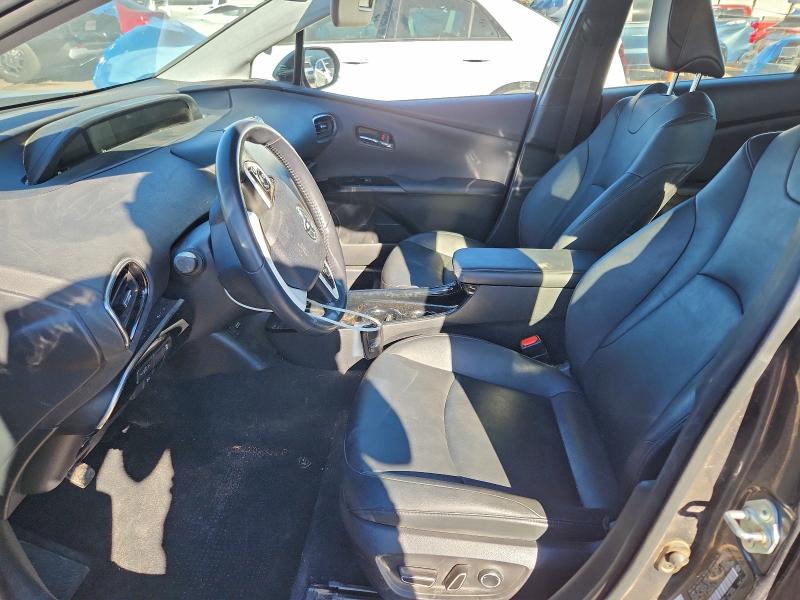 Фото 7 - TOYOTA PRIUS