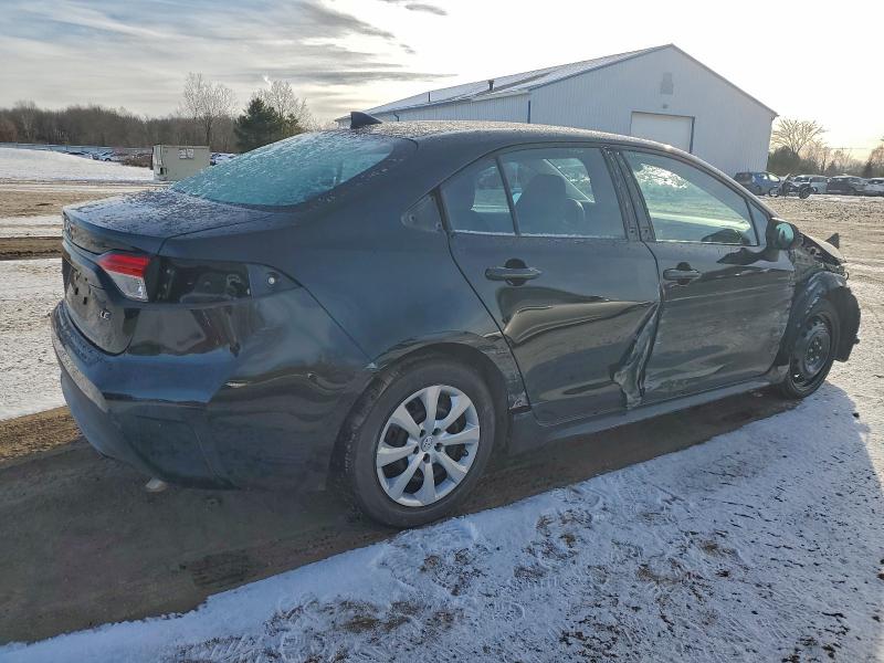 Фото 3 - TOYOTA COROLLA