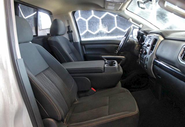 Фото 5 - NISSAN TITAN