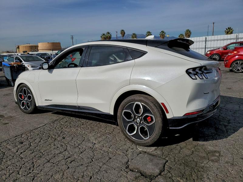 Фото 2 - FORD MUSTANG