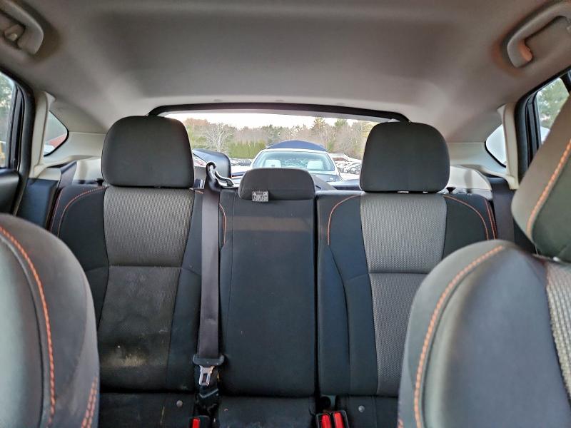 Фото 10 - SUBARU CROSSTREK