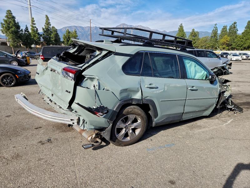 Фото 3 - TOYOTA RAV4