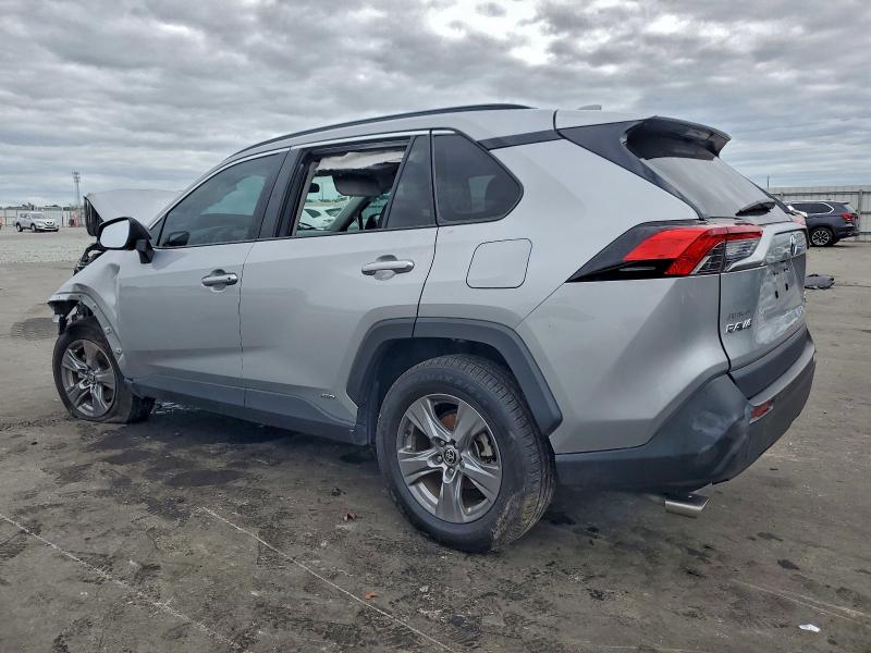 Фото 2 - TOYOTA RAV4