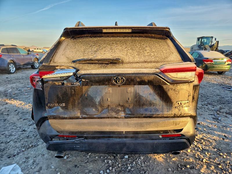 Фото 6 - TOYOTA RAV4