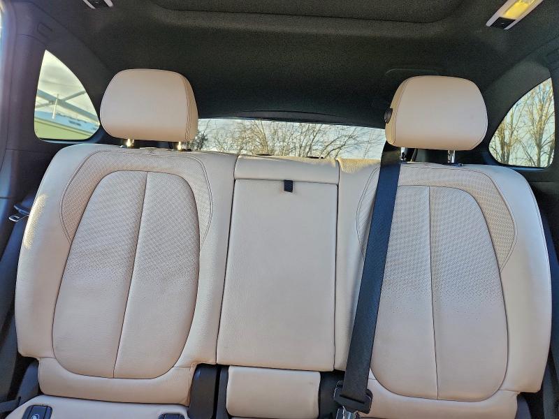 Фото 10 - BMW X1