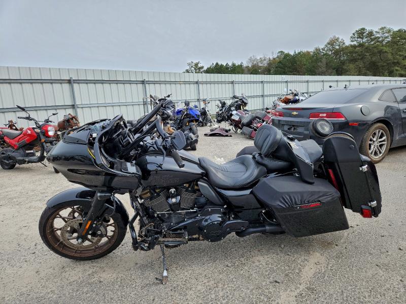 HARLEY-DAVIDSON FLTRXST 2022