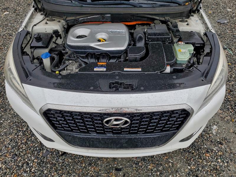 Фото 11 - HYUNDAI SONATA