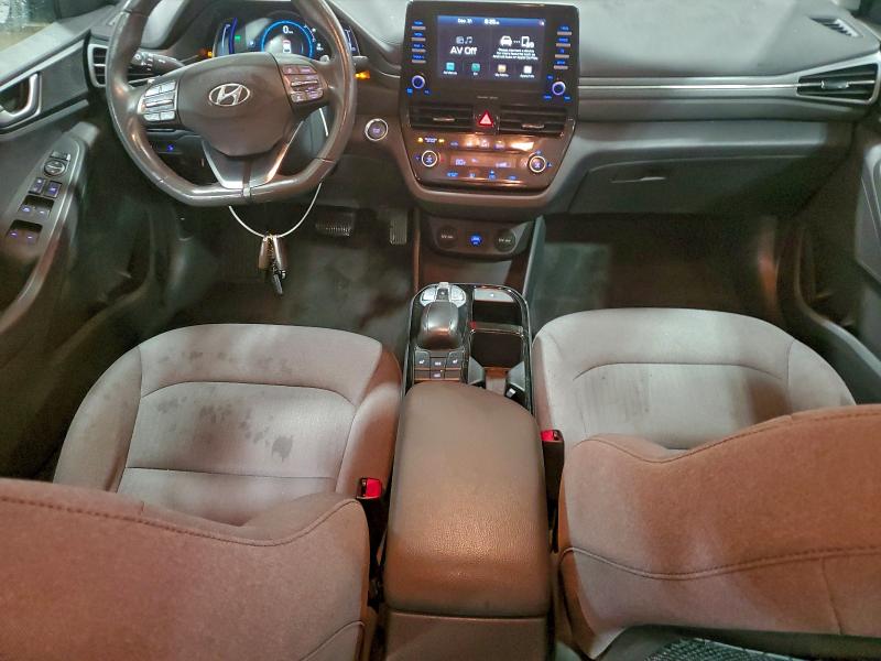 Фото 8 - HYUNDAI IONIQ