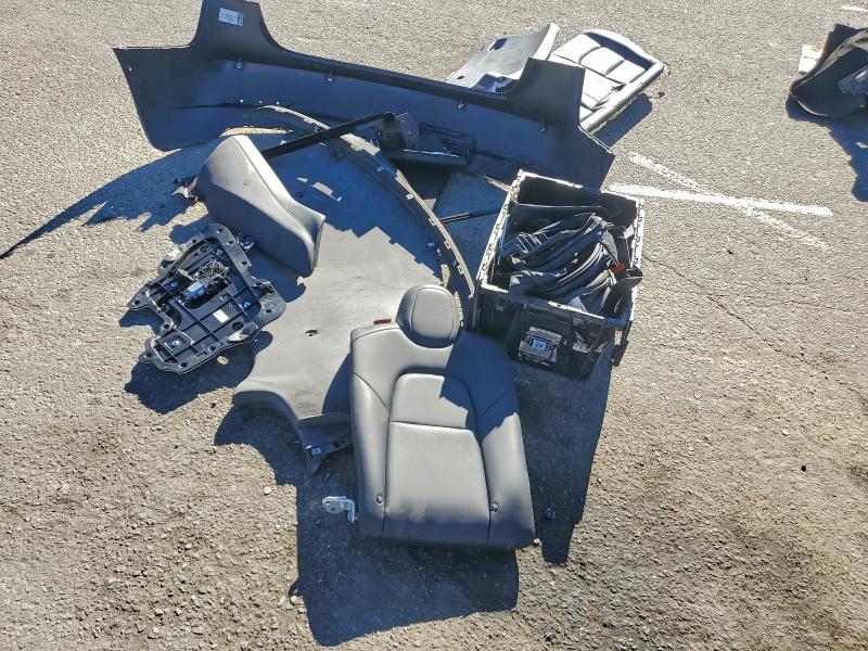 Фото 12 - TESLA MODEL 3