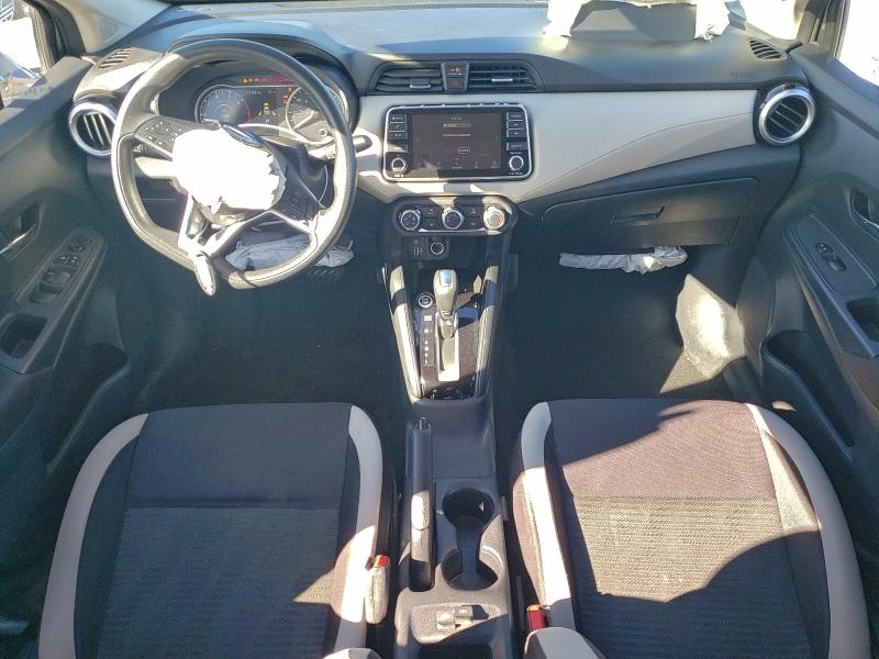 Фото 8 - NISSAN VERSA