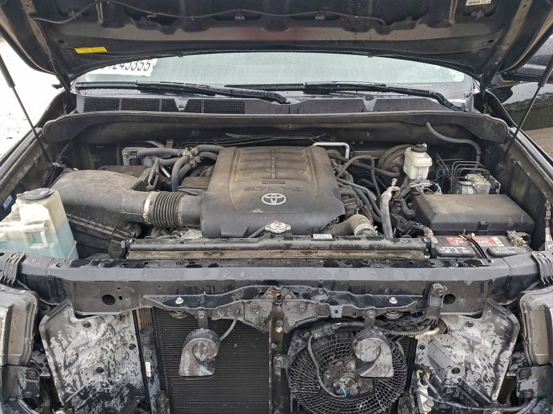 Фото 12 - TOYOTA SEQUOIA