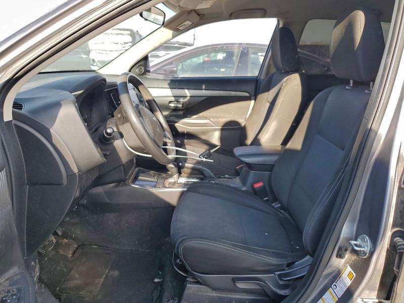 Фото 7 - MITSUBISHI OUTLANDER