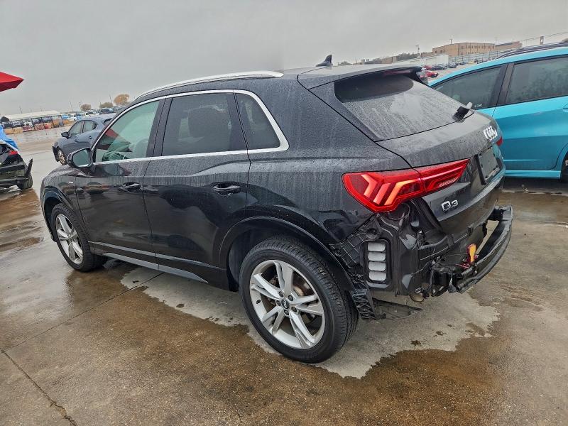 Фото 2 - AUDI Q3