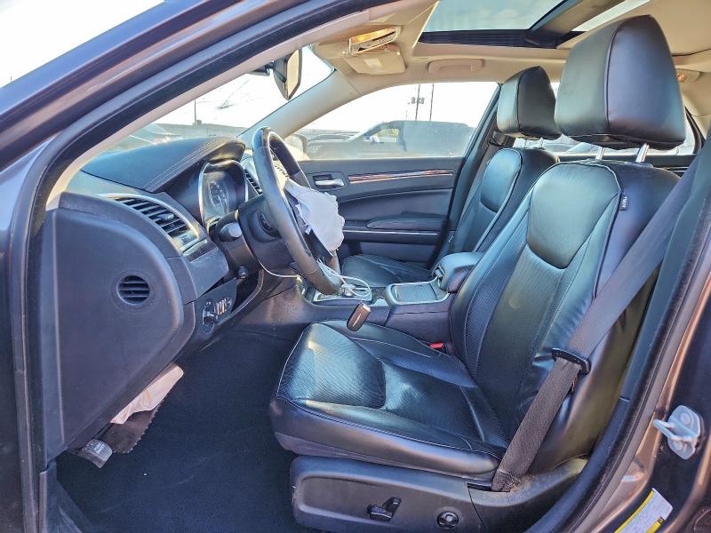 Фото 7 - CHRYSLER 300