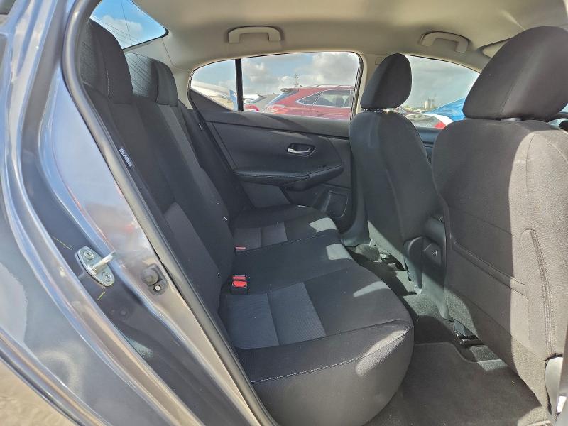 Фото 10 - NISSAN SENTRA