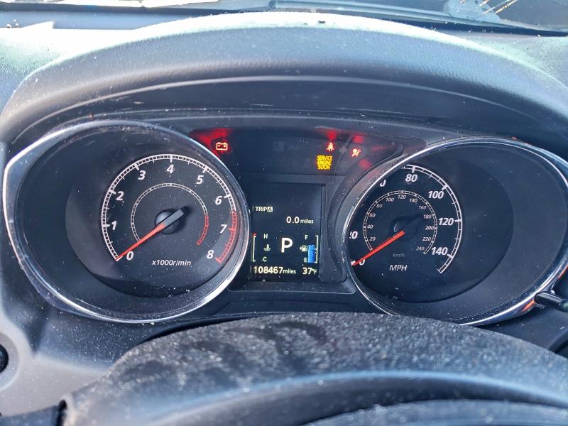 Фото 9 - MITSUBISHI OUTLANDER