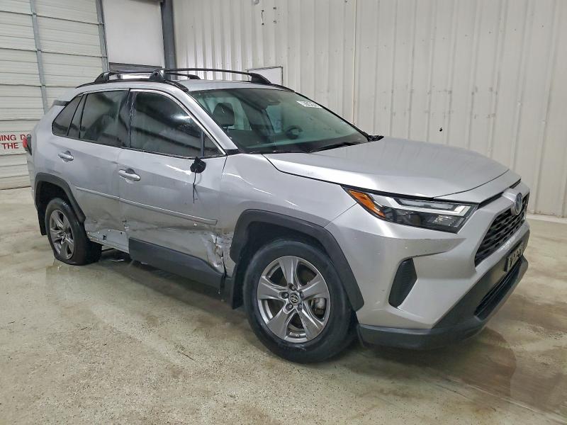 Фото 4 - TOYOTA RAV4