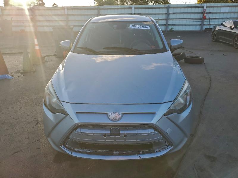 Фото 5 - TOYOTA YARIS