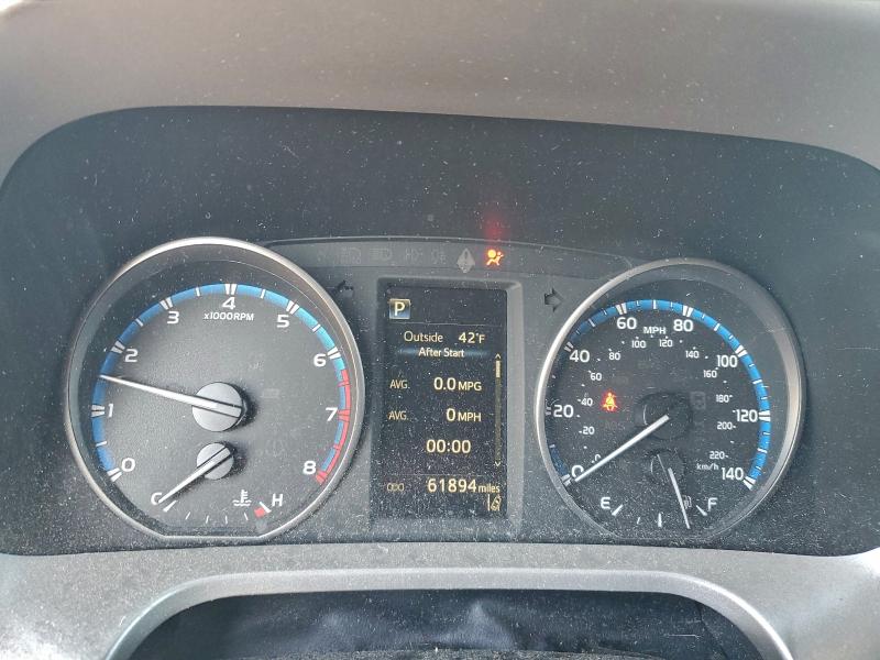 Фото 9 - TOYOTA RAV4