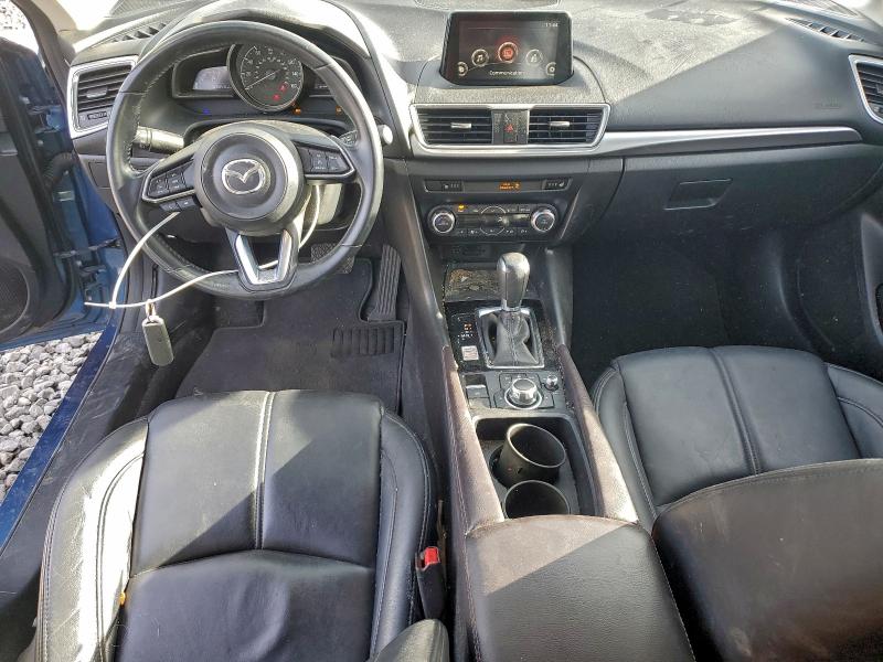 Фото 8 - MAZDA 3