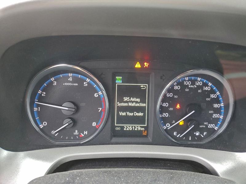 Фото 9 - TOYOTA RAV4