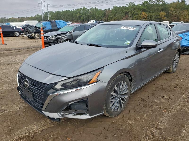 Фото 1 - NISSAN ALTIMA