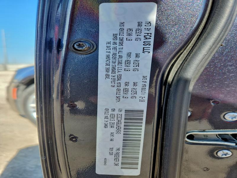 Фото 12 - CHRYSLER 300