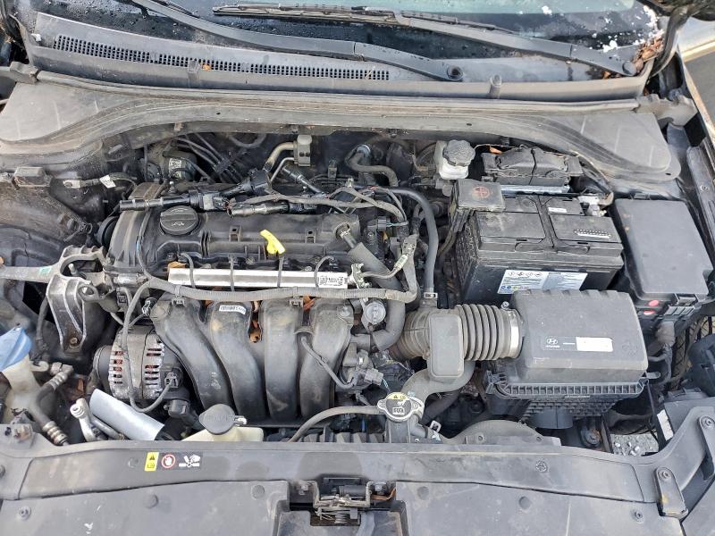 Фото 11 - HYUNDAI ELANTRA