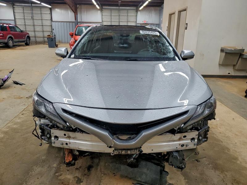 Фото 5 - TOYOTA CAMRY