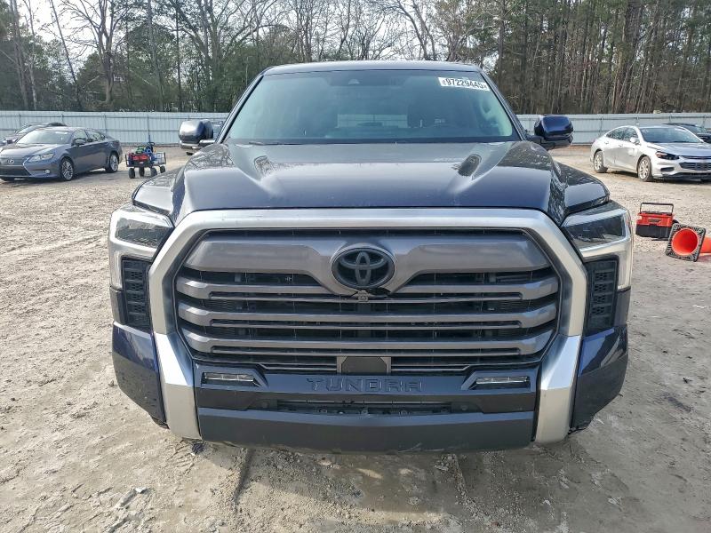 Фото 5 - TOYOTA TUNDRA