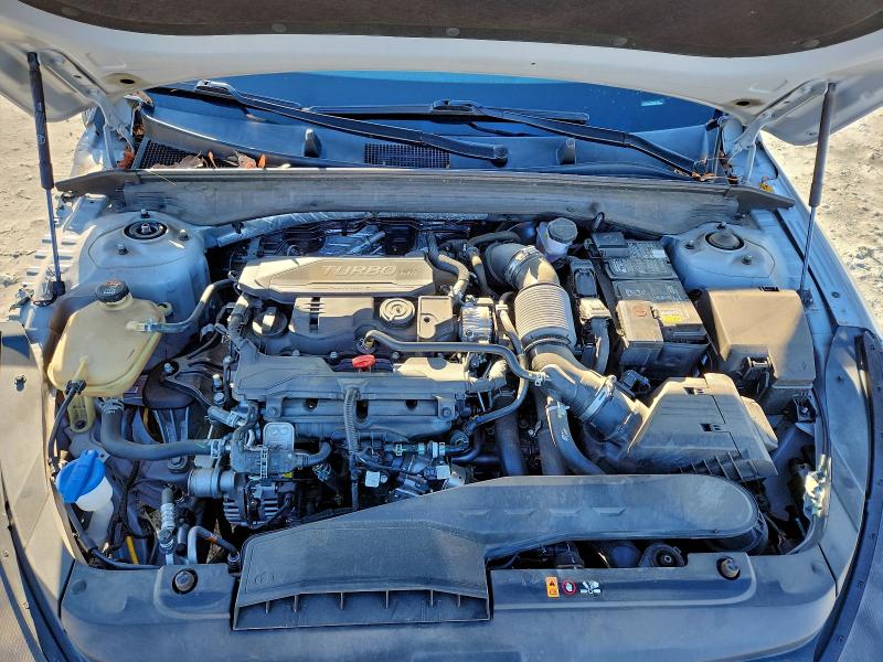 Фото 11 - KIA K5