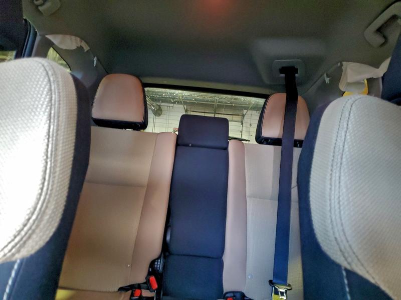 Фото 10 - TOYOTA RAV4