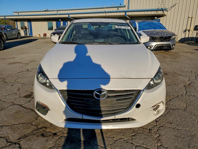 Фото 5 - MAZDA 3