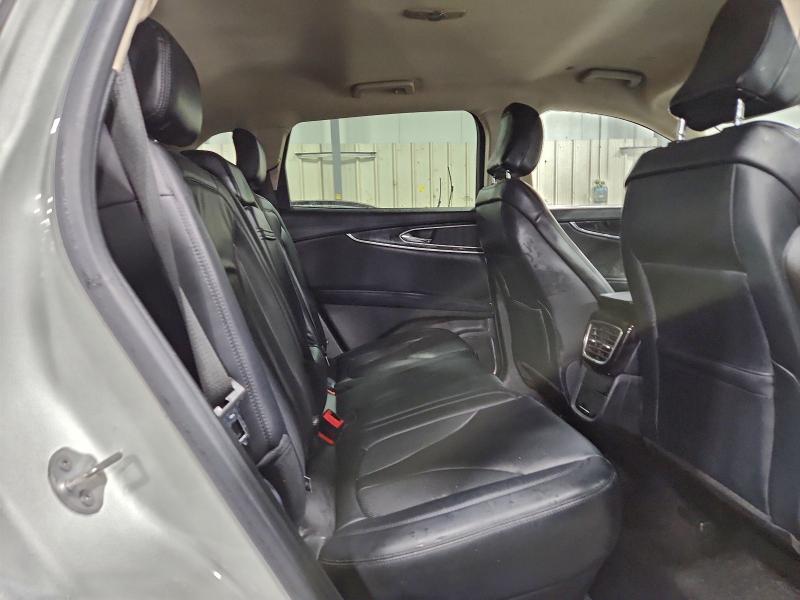 Фото 11 - LINCOLN NAUTILUS