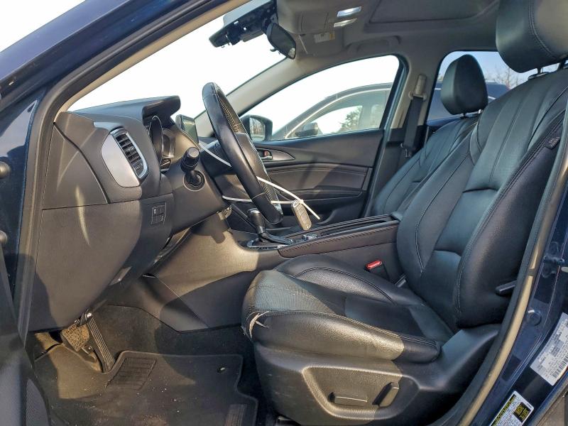 Фото 7 - MAZDA 3