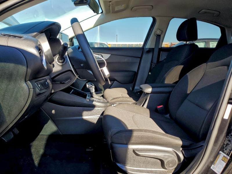 Фото 7 - KIA FORTE