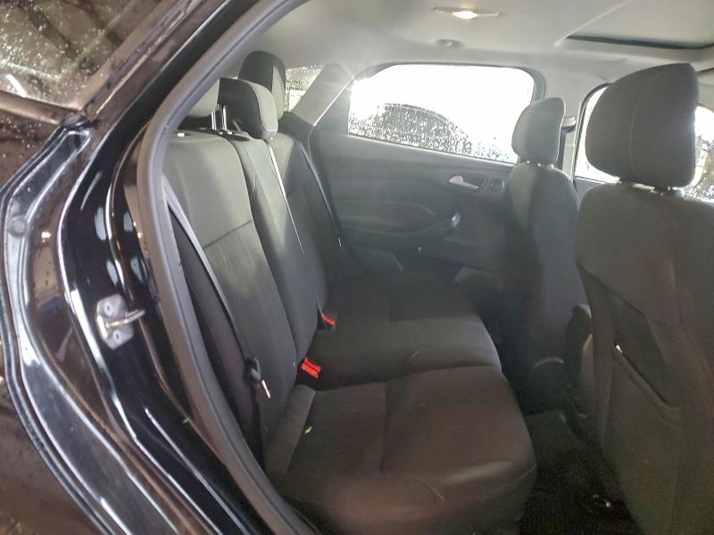 Фото 10 - FORD FOCUS