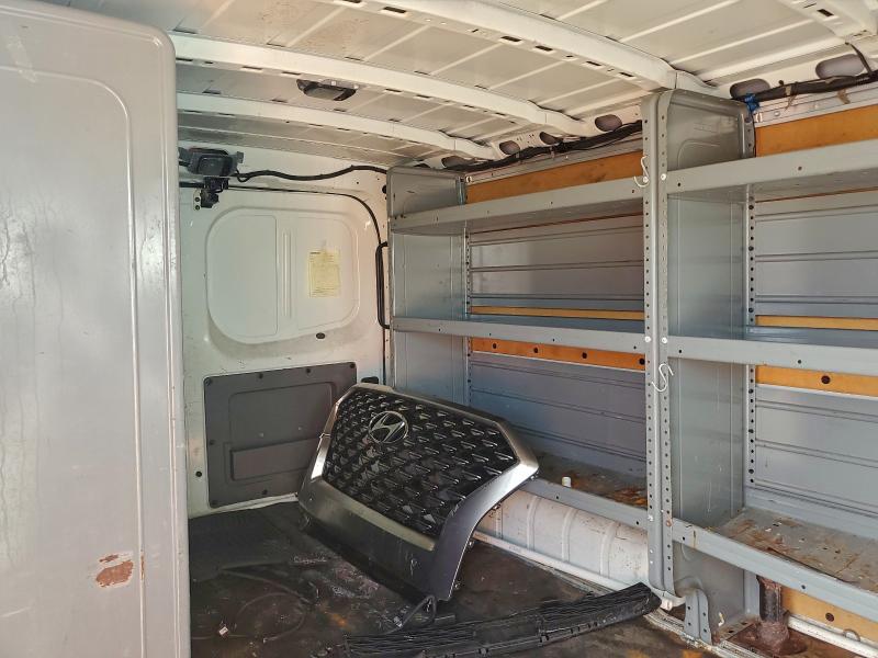 Фото 10 - NISSAN NV