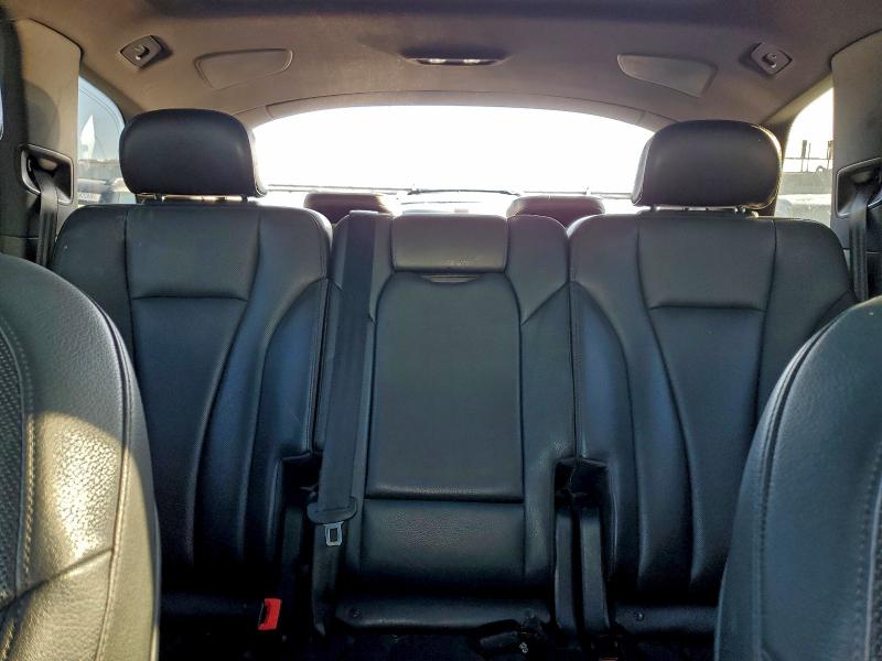 Фото 10 - AUDI Q7