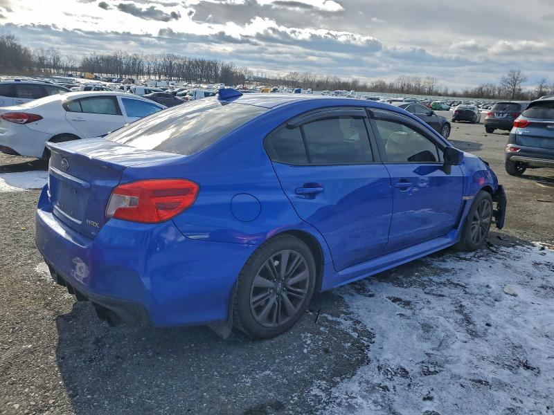 Фото 3 - SUBARU WRX