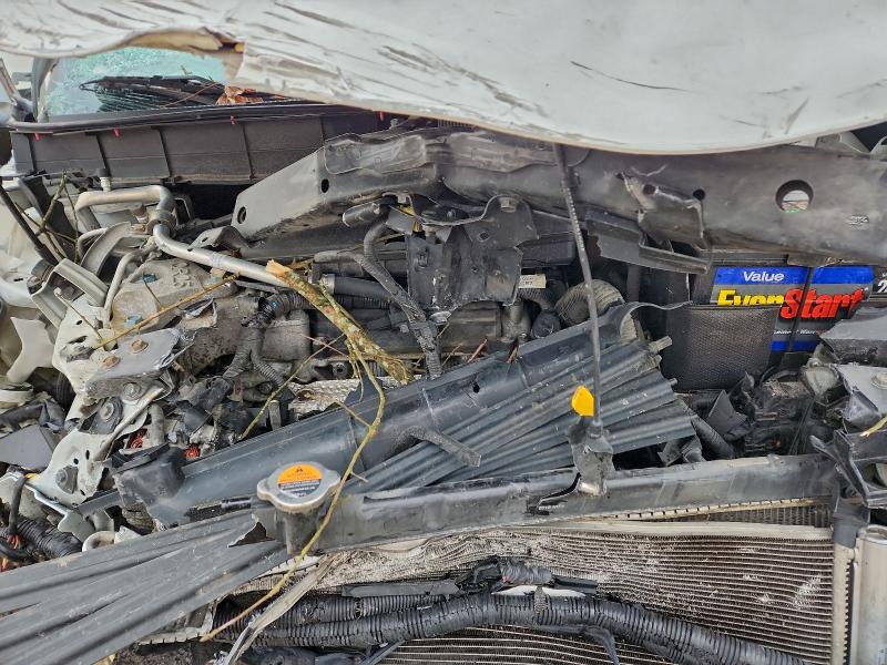 Фото 12 - NISSAN ROGUE