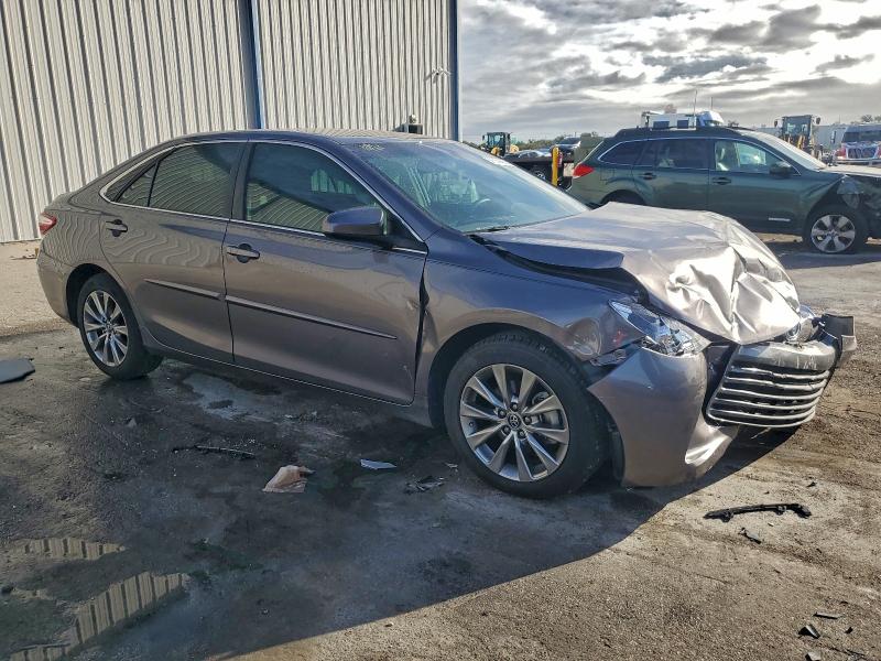 Фото 4 - TOYOTA CAMRY