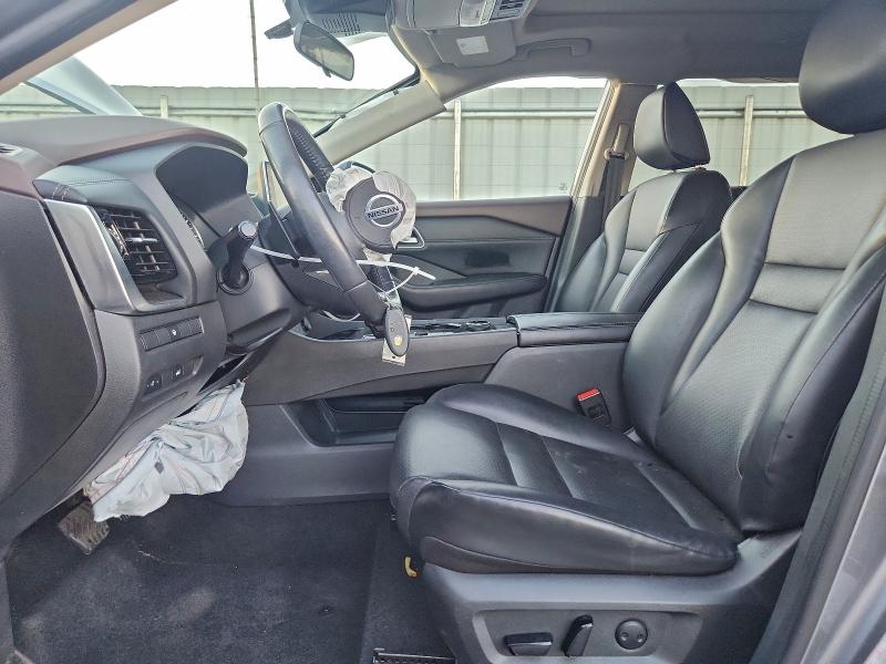 Фото 7 - NISSAN ROGUE