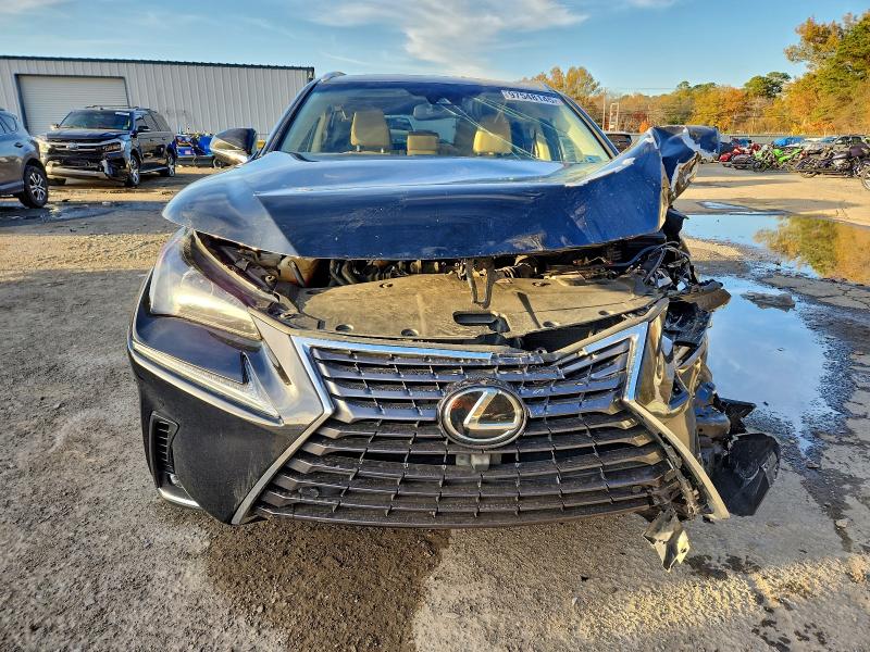 Фото 5 - LEXUS NX